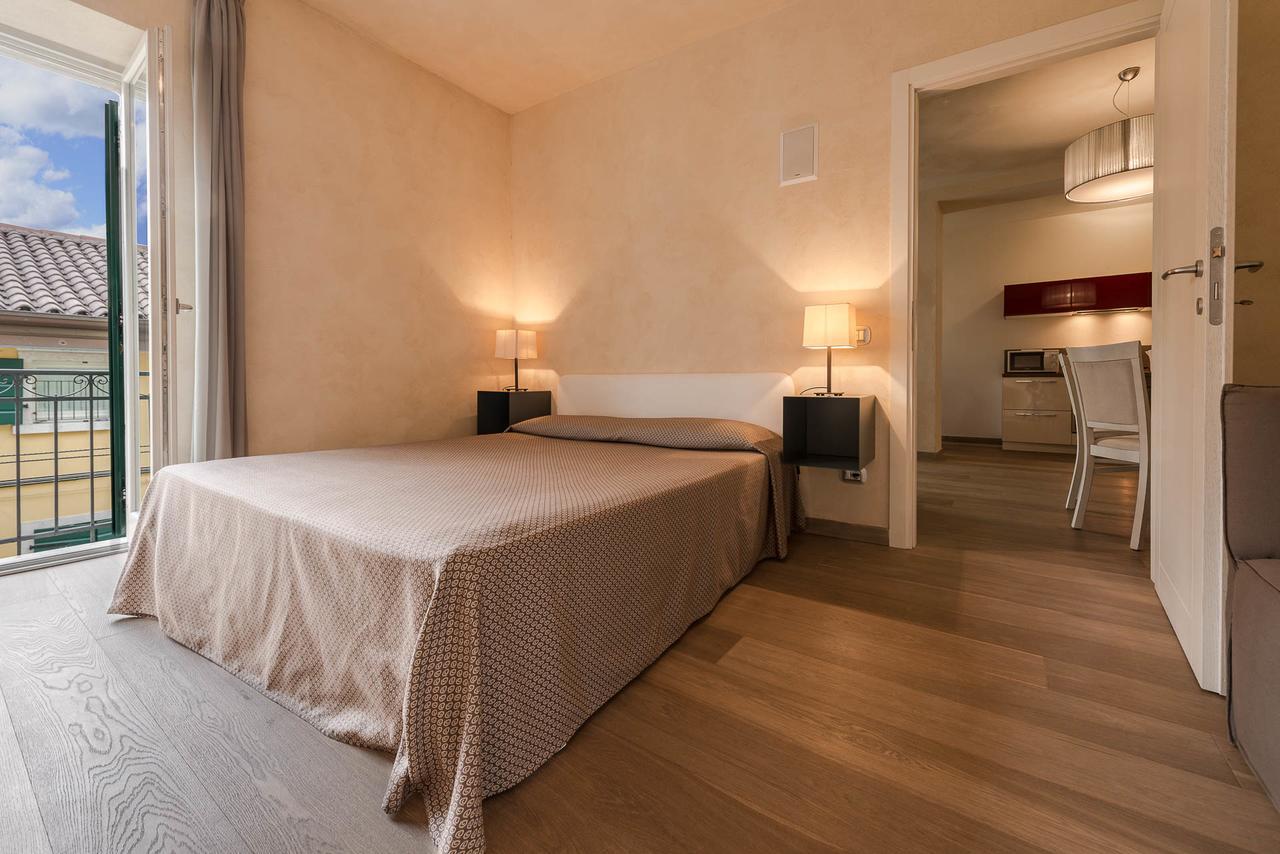 Lazise Boutique Apartment Lago E Relax Exterior photo