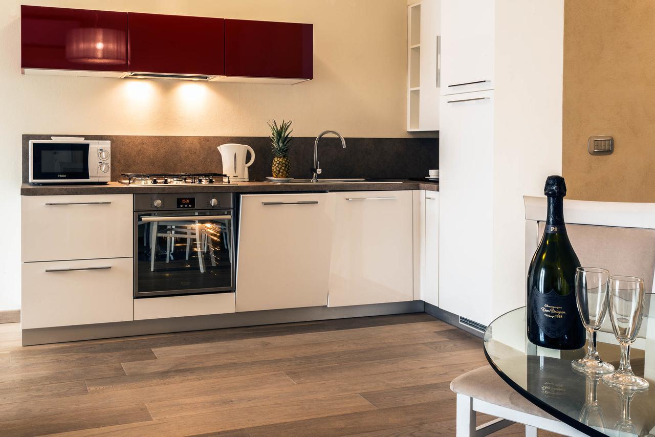 Lazise Boutique Apartment Lago E Relax Exterior photo