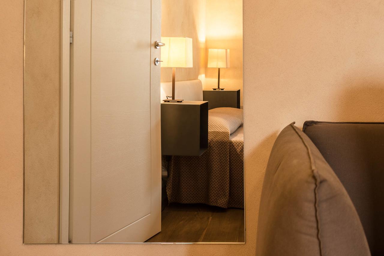 Lazise Boutique Apartment Lago E Relax Exterior photo