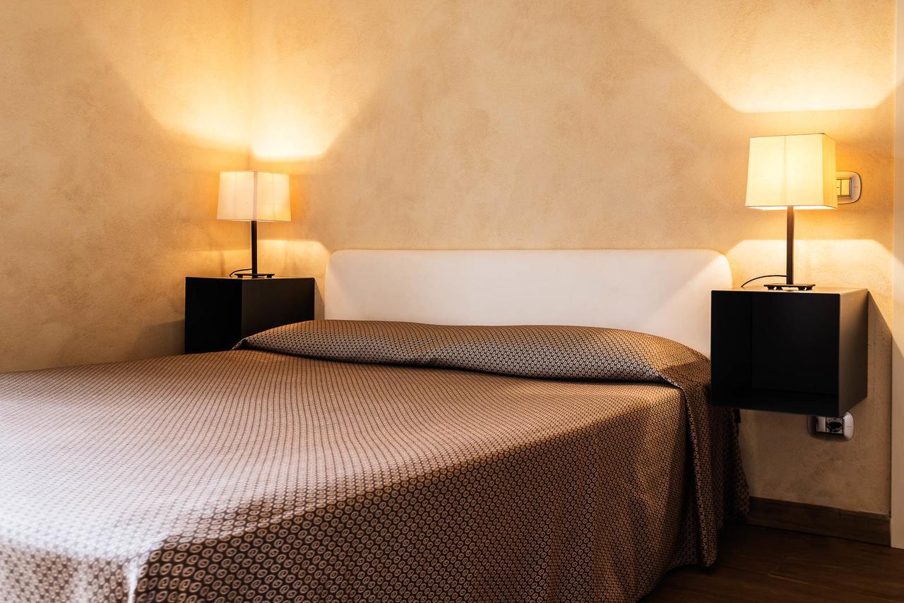 Lazise Boutique Apartment Lago E Relax Exterior photo