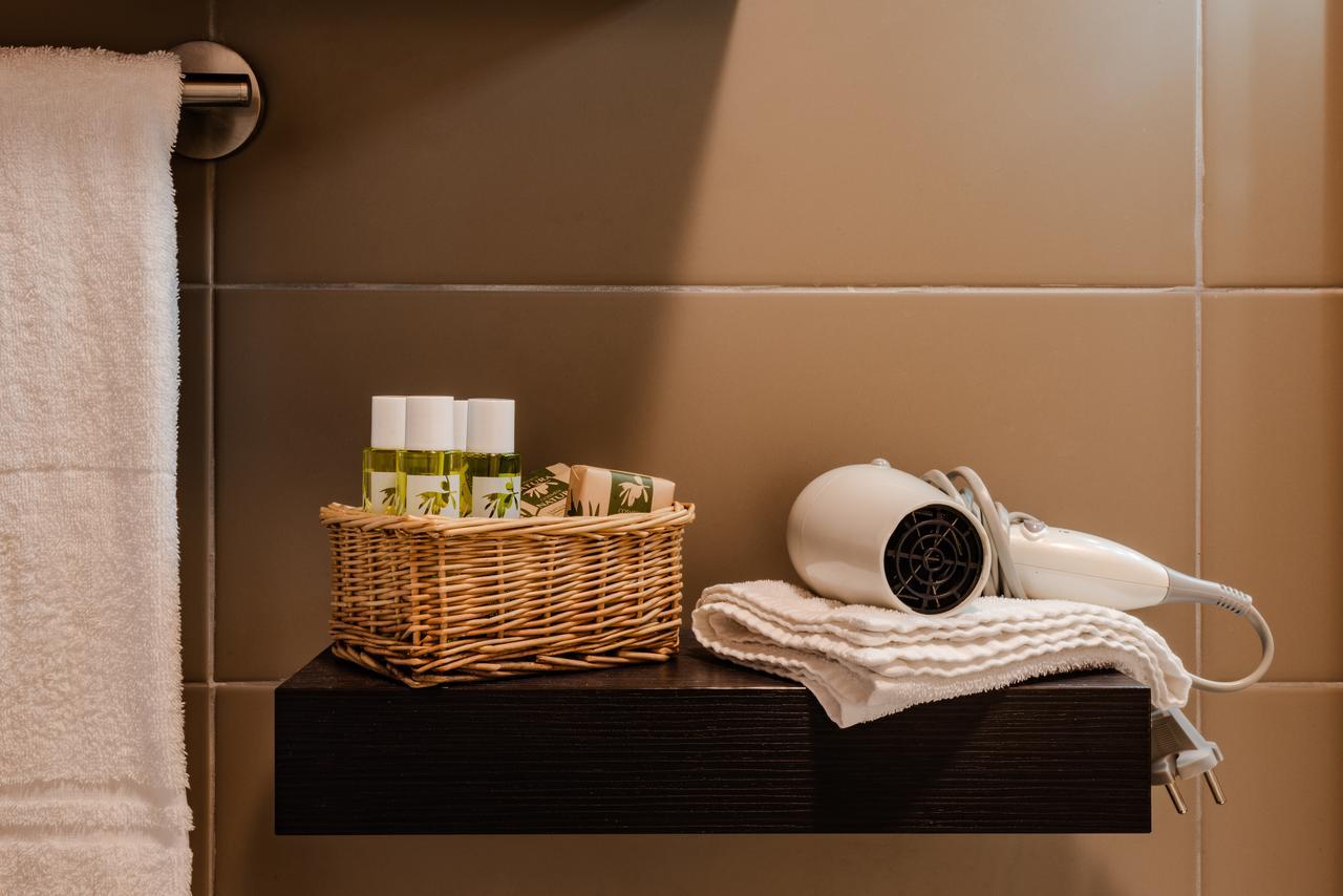Lazise Boutique Apartment Lago E Relax Exterior photo