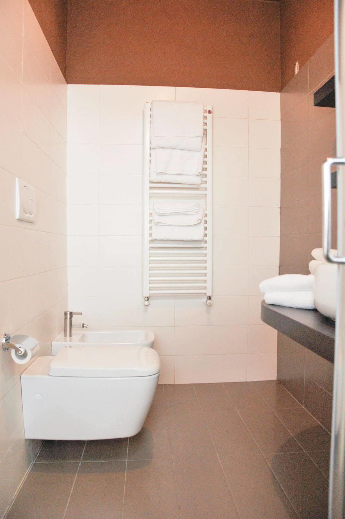Lazise Boutique Apartment Lago E Relax Exterior photo