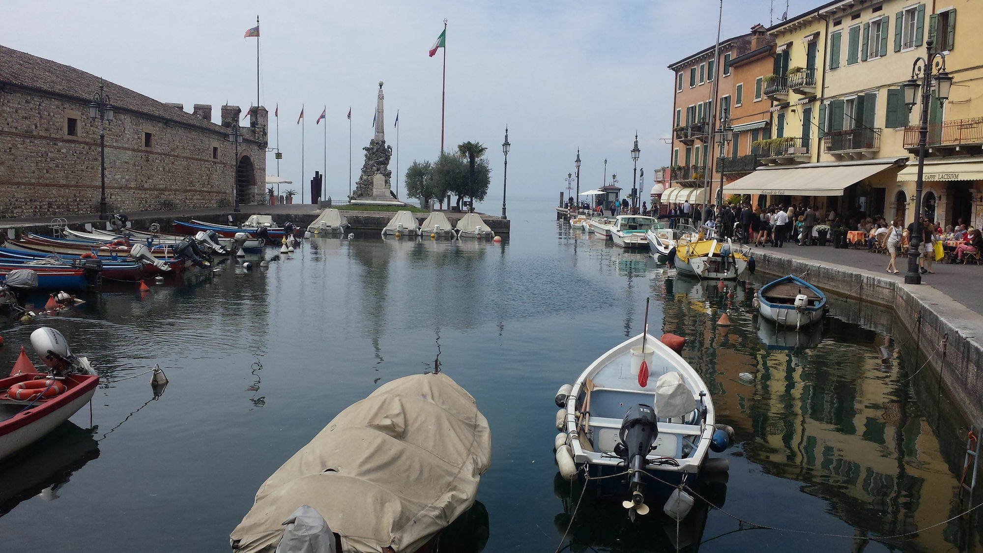 Lazise Boutique Apartment Lago E Relax Exterior photo