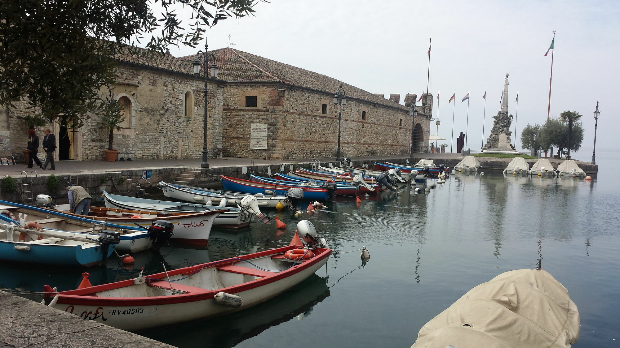 Lazise Boutique Apartment Lago E Relax Exterior photo